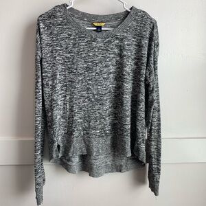 Prince & Fox Heathered Gray High-Low Crewneck Sweater